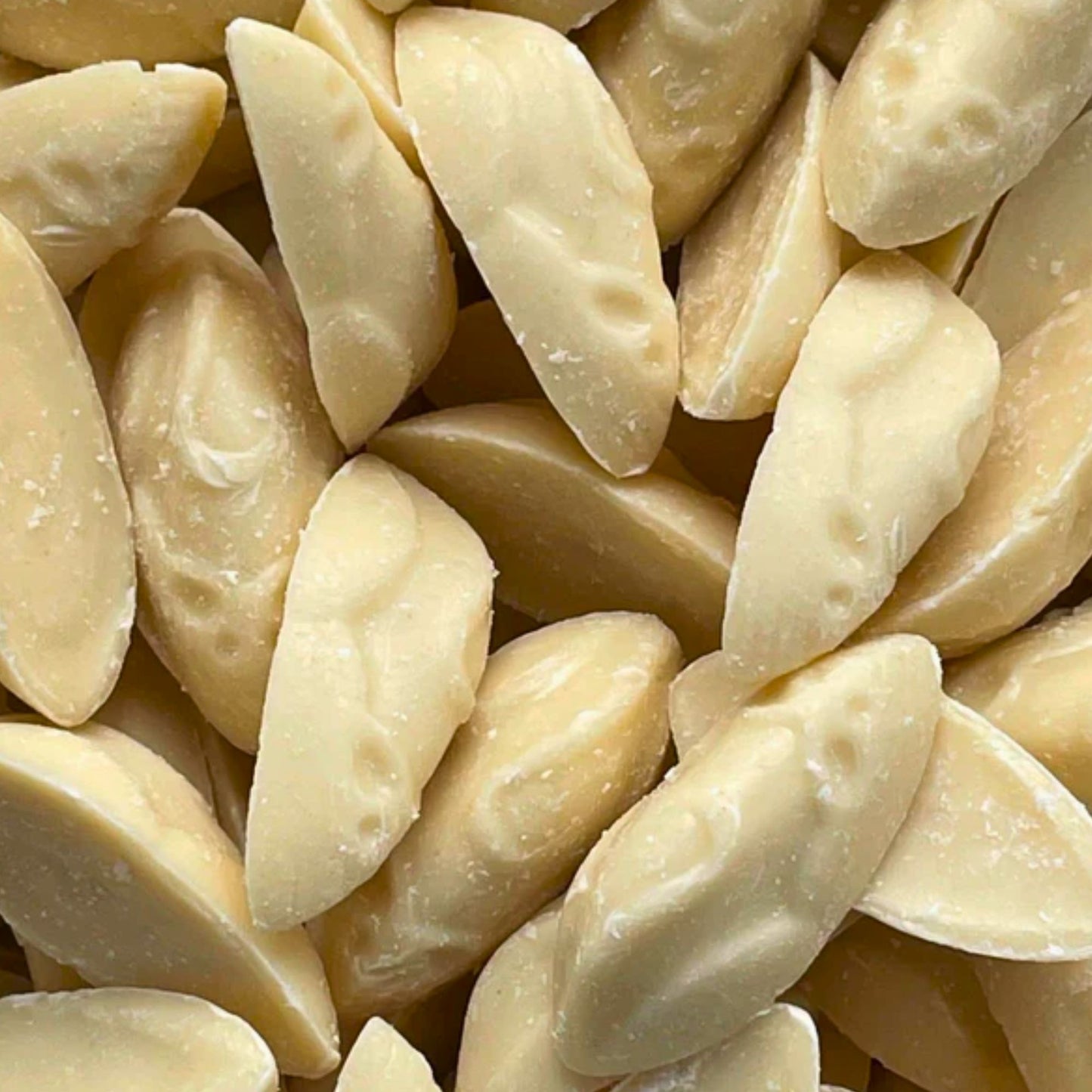 Hannahs White Mice 600g Tub
